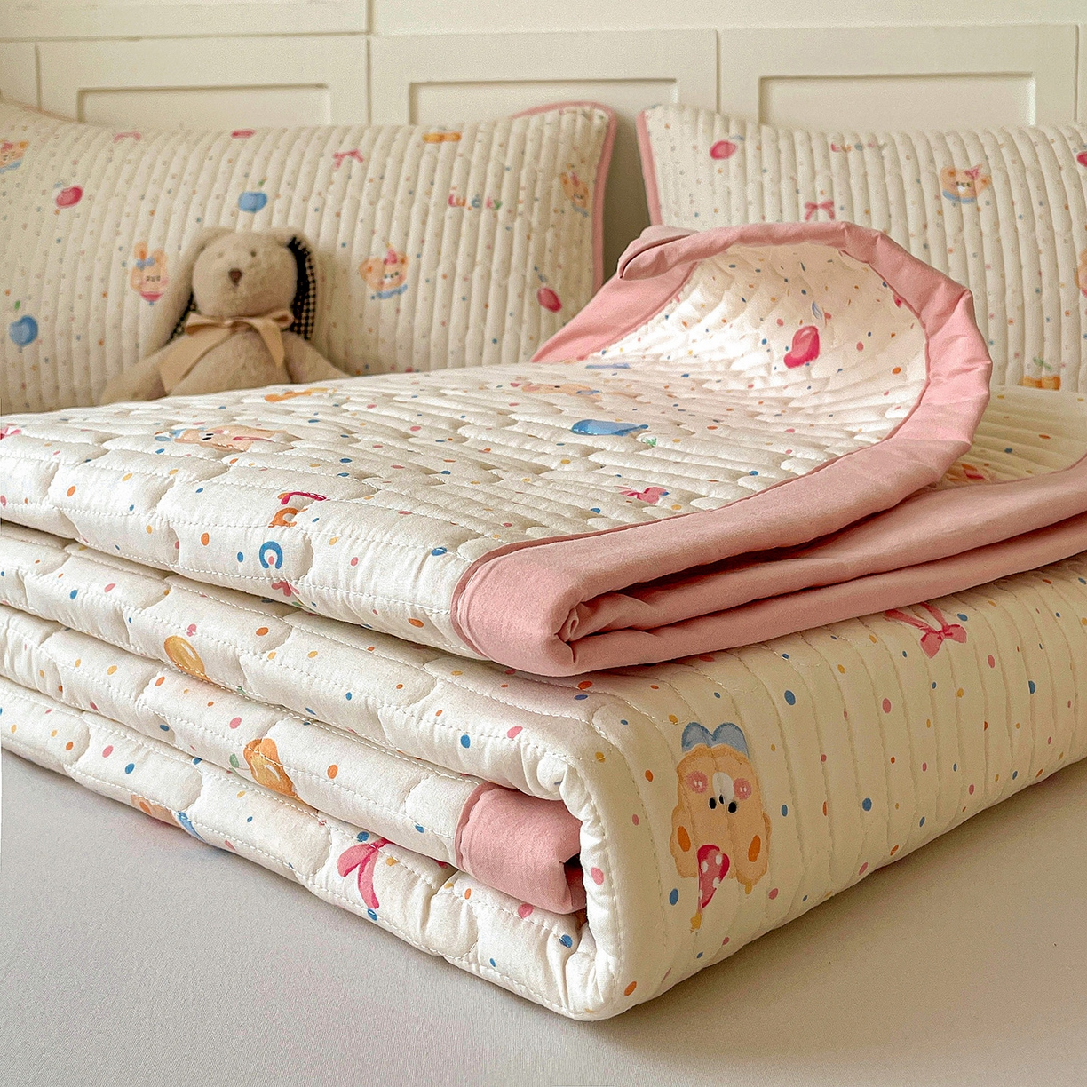 91家纺网 家纺一手货源 找家纺 纽缦家纺 2026新款A类105g仿棉古法水洗棉床垫 乐淘