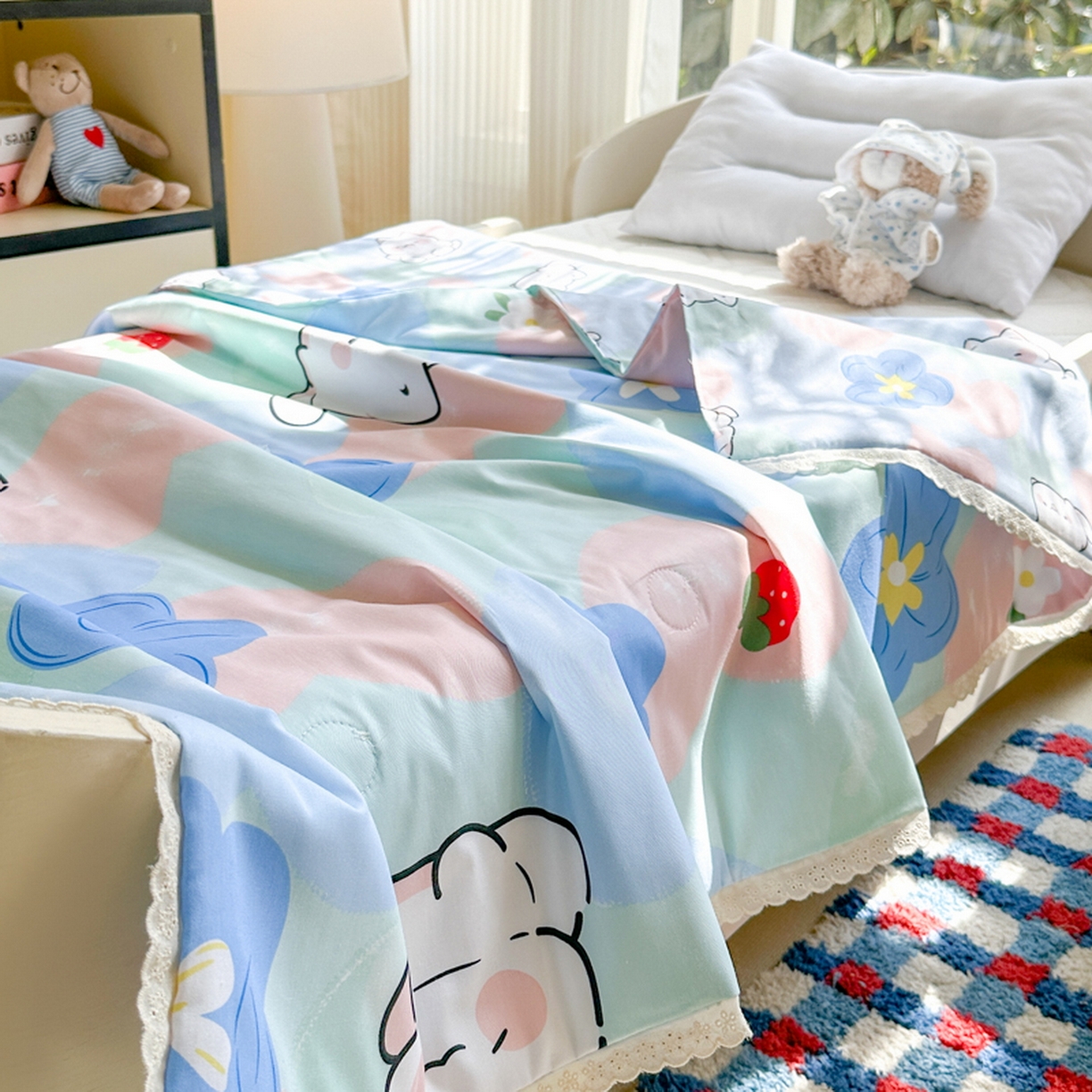 91家纺网 家纺一手货源 找家纺 春妮家纺 2026新款全棉花边儿童幼儿园小被子夏被空调被夏凉被 欢声笑语
