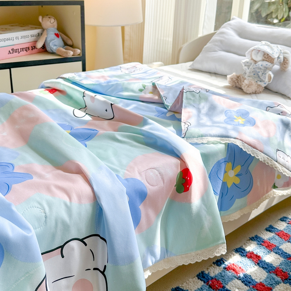 91家纺网 家纺一手货源 找家纺 春妮家纺 2026新款全棉花边儿童幼儿园小被子夏被空调被夏凉被 欢声笑语