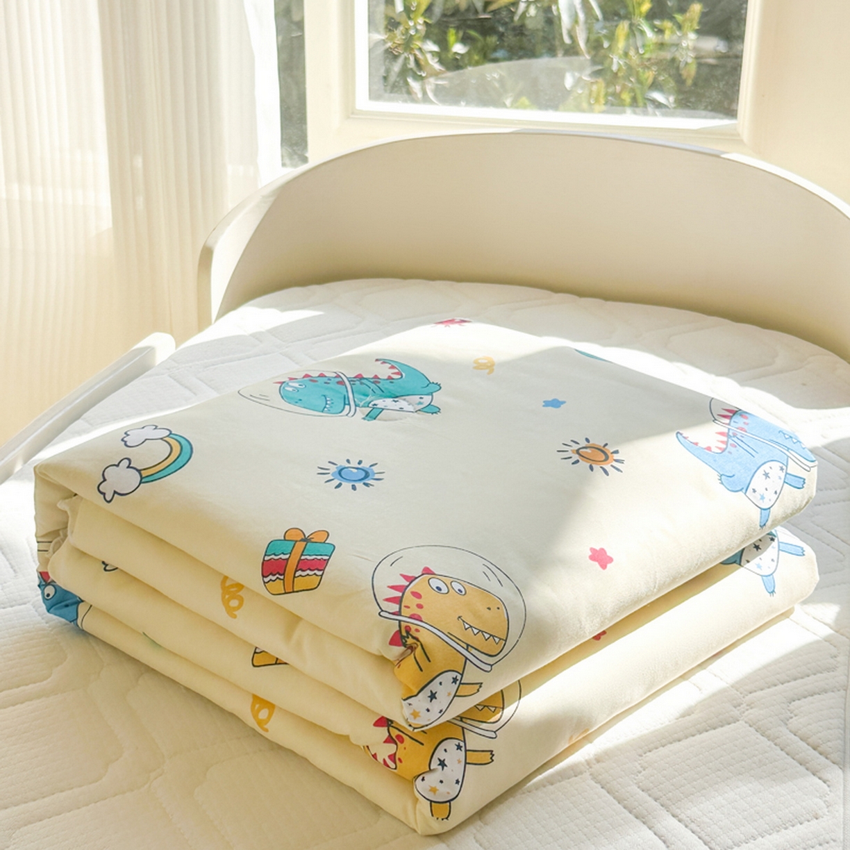 91家纺网 家纺一手货源 找家纺 春妮家纺 2026新款全棉花边儿童幼儿园小被子夏被空调被夏凉被 遨游天空