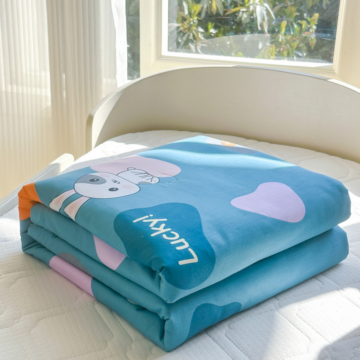 91家纺网 家纺一手货源 找家纺 春妮家纺 2026新款全棉花边儿童幼儿园小被子夏被空调被夏凉被 小兔乖乖