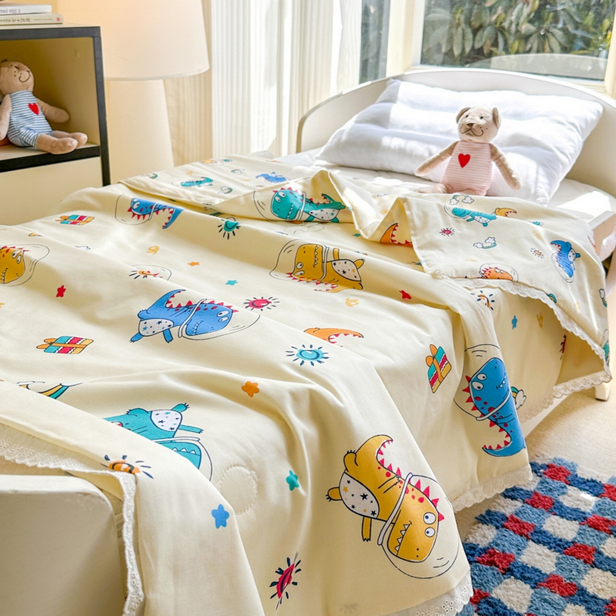 91家纺网 家纺一手货源 找家纺 春妮家纺 2026新款全棉花边儿童幼儿园小被子夏被空调被夏凉被 遨游天空