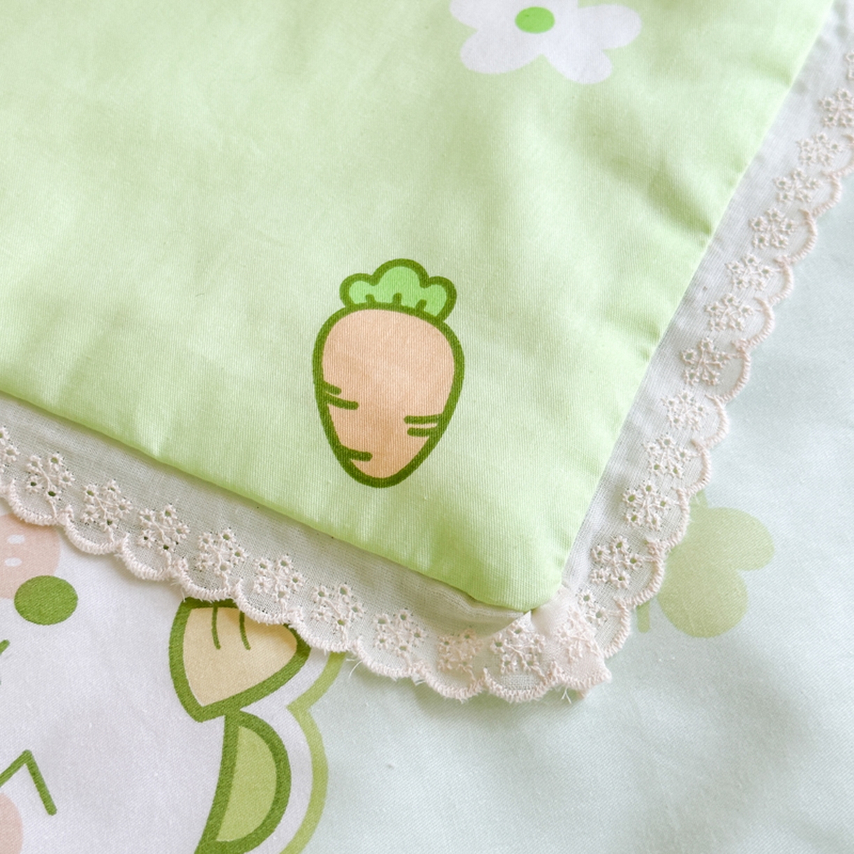 91家纺网 家纺一手货源 找家纺 春妮家纺 2026新款全棉花边儿童幼儿园小被子夏被空调被夏凉被 萌宠奶龙