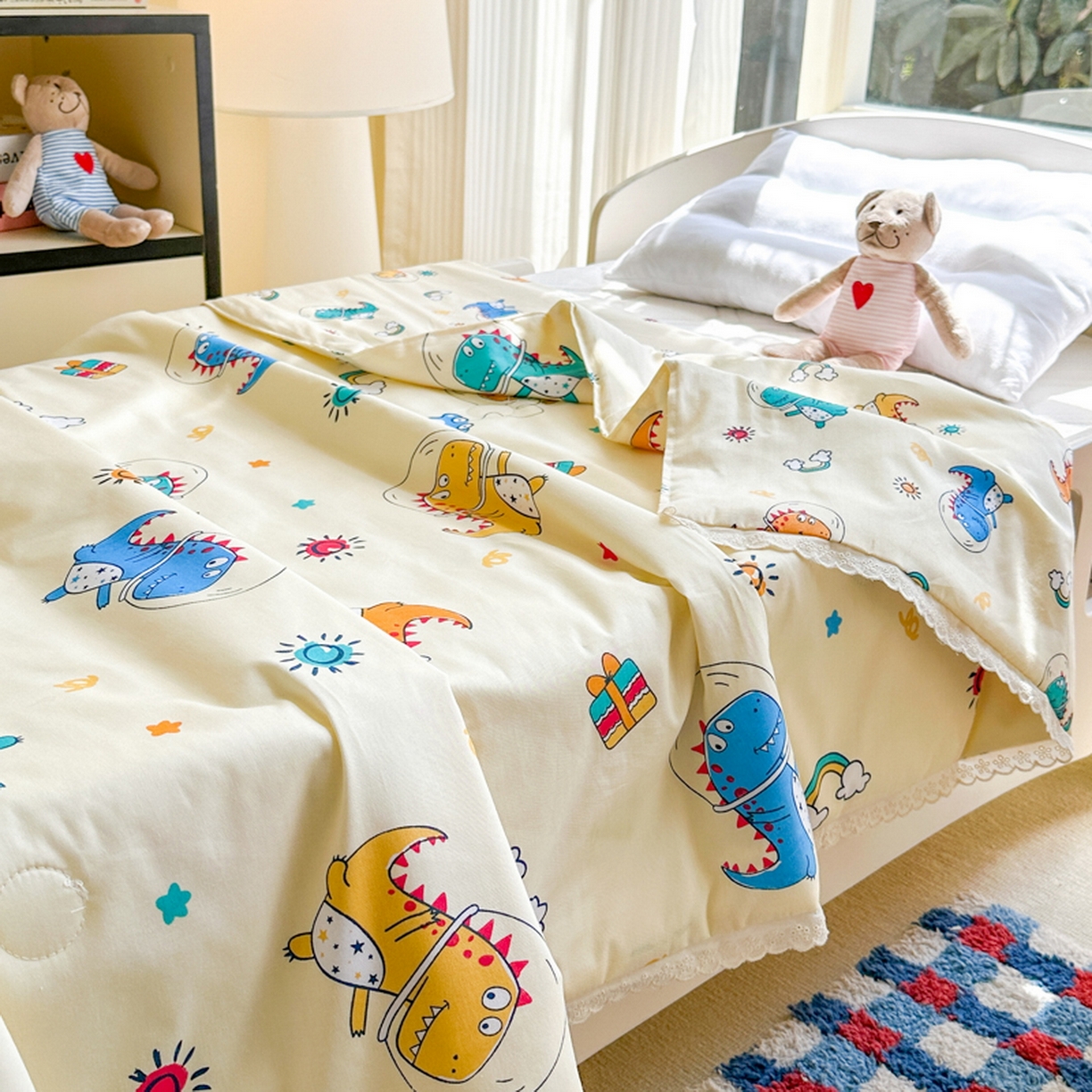 91家纺网 家纺一手货源 找家纺 春妮家纺 2026新款全棉花边儿童幼儿园小被子夏被空调被夏凉被 遨游天空