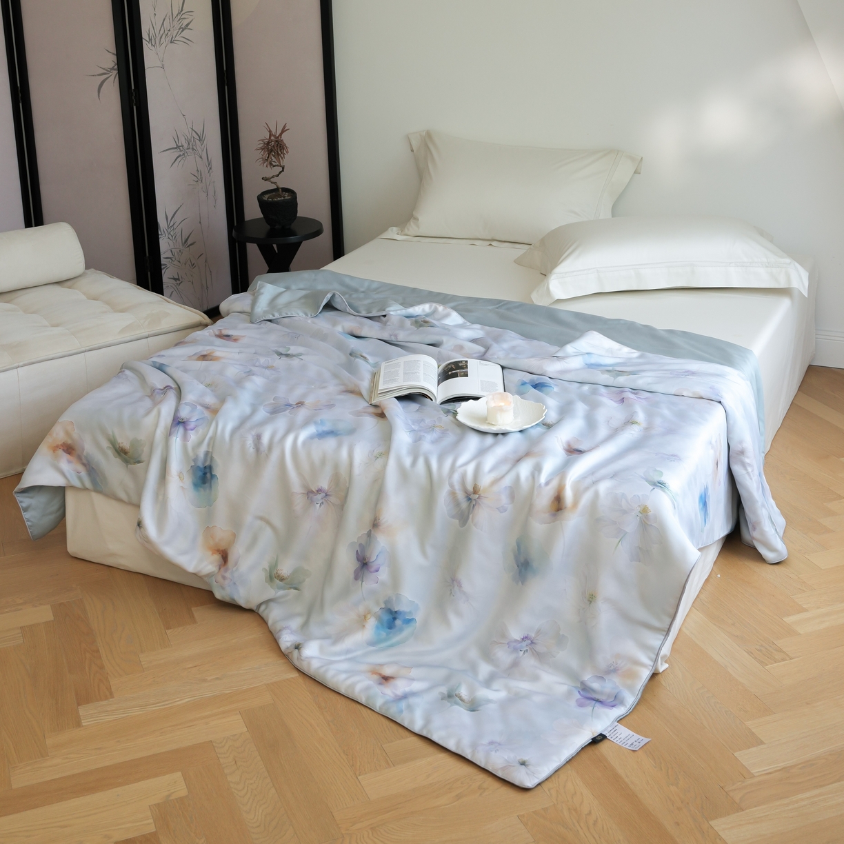 91家纺网 家纺一手货源 找家纺 沐晴家纺 2026新款春夏数码印花兰精天丝夏被空调被 夏芷-淡蓝