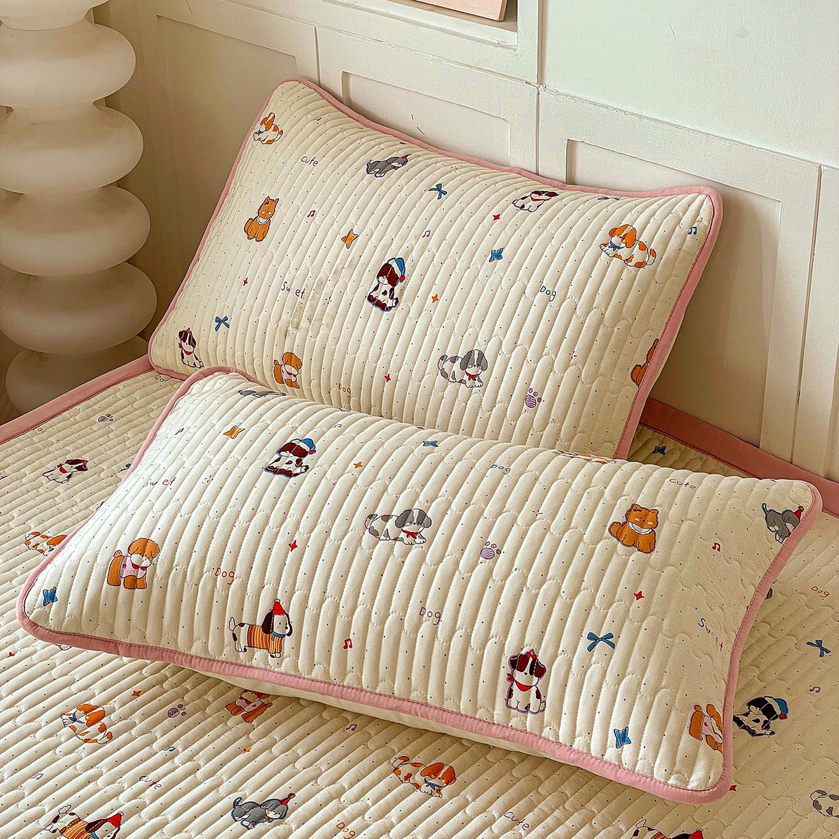 91家纺网 家纺一手货源 找家纺 纽缦家纺 2026新款A类105g仿棉古法水洗棉床垫 洛奇