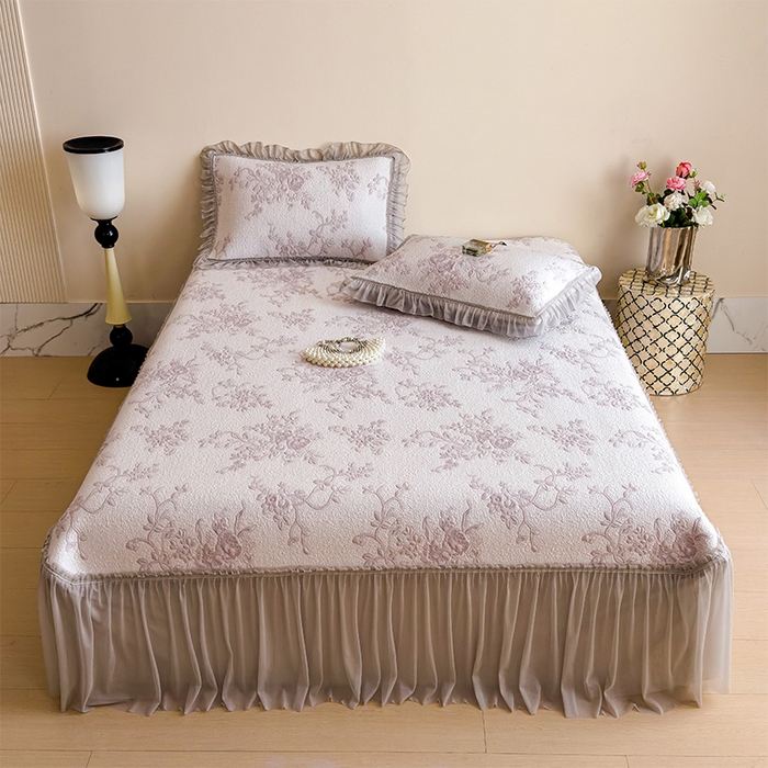 91家纺网 家纺一手货源 找家纺 （总）莱家富 2026新款A类母婴级法式风冰豆豆凉席夏天冰丝席夏季可机洗家用软席床裙款