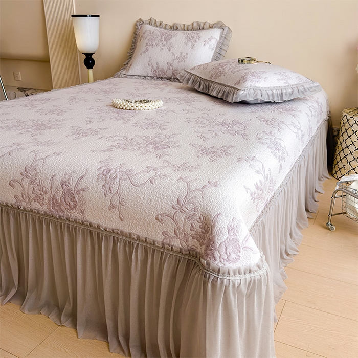 91家纺网 家纺一手货源 找家纺 （总）莱家富 2026新款A类母婴级法式风冰豆豆凉席夏天冰丝席夏季可机洗家用软席床裙款