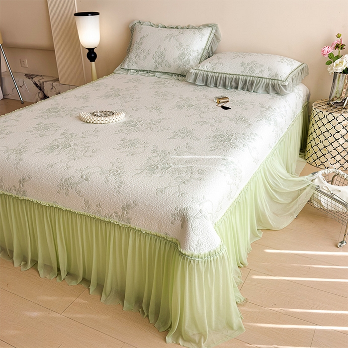 91家纺网 家纺一手货源 找家纺 莱家富 2026新款A类母婴级法式风冰豆豆凉席夏天冰丝席夏季可机洗家用软席床裙款 思琳娜-豆绿