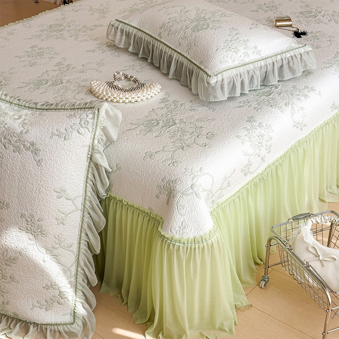 91家纺网 家纺一手货源 找家纺 莱家富 2026新款A类母婴级法式风冰豆豆凉席夏天冰丝席夏季可机洗家用软席床裙款 思琳娜-豆绿