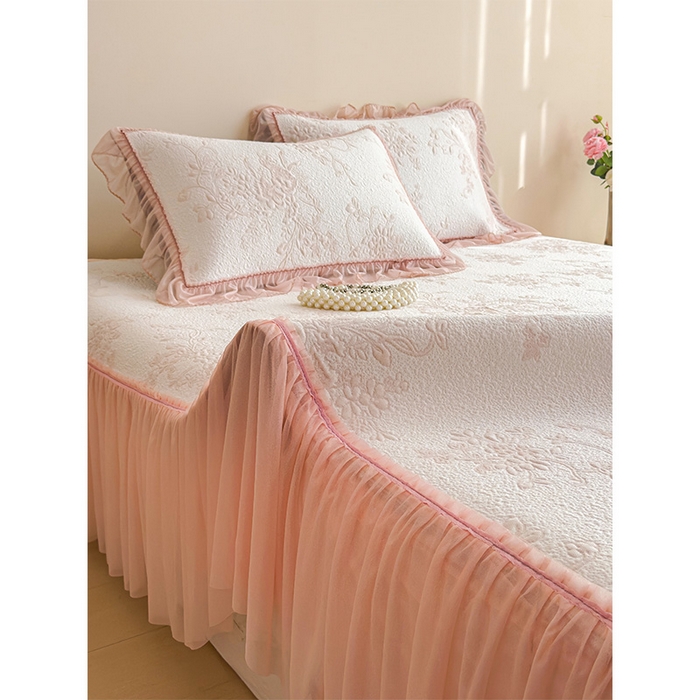 91家纺网 家纺一手货源 找家纺 莱家富 2026新款A类母婴级法式风冰豆豆凉席夏天冰丝席夏季可机洗家用软席床裙款 思琳娜-冰粉