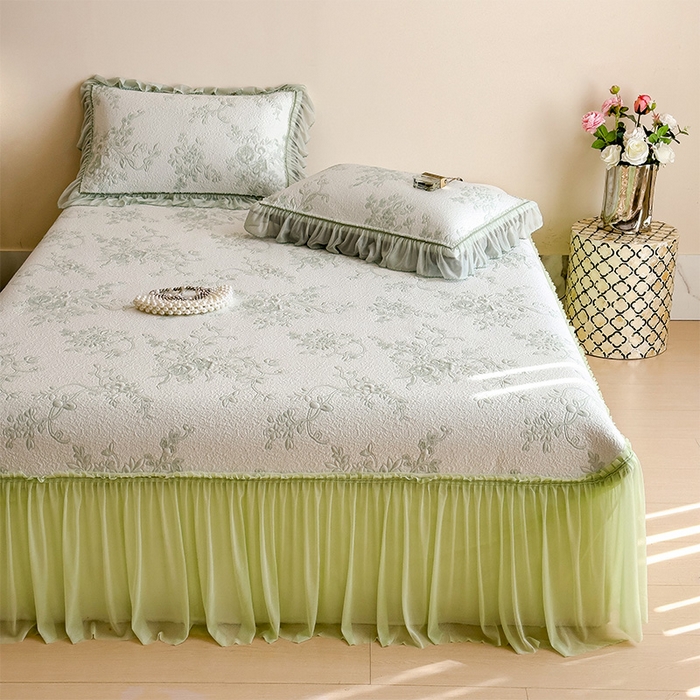 91家纺网 家纺一手货源 找家纺 莱家富 2026新款A类母婴级法式风冰豆豆凉席夏天冰丝席夏季可机洗家用软席床裙款 思琳娜-豆绿