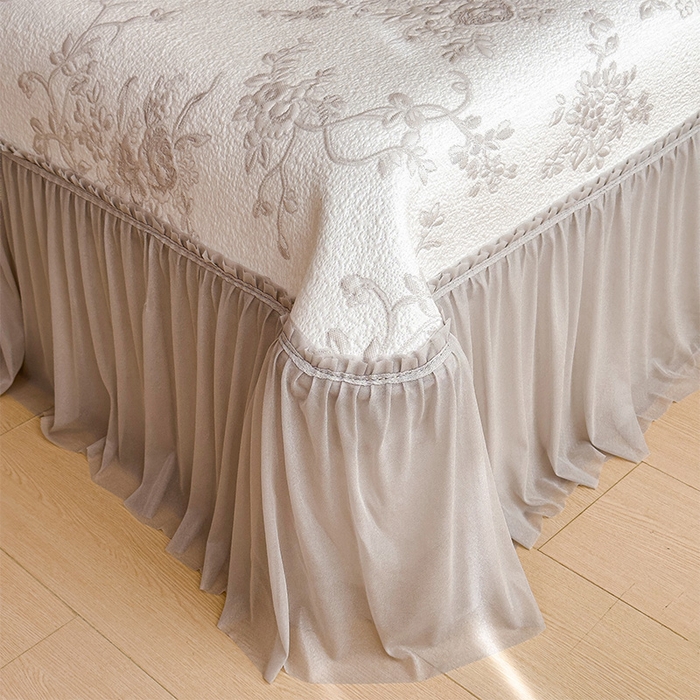 91家纺网 家纺一手货源 找家纺 莱家富 2026新款A类母婴级法式风冰豆豆凉席夏天冰丝席夏季可机洗家用软席床裙款 思琳娜-豆咖