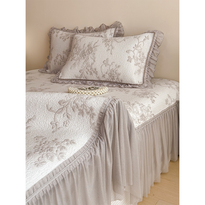 91家纺网 家纺一手货源 找家纺 莱家富 2026新款A类母婴级法式风冰豆豆凉席夏天冰丝席夏季可机洗家用软席床裙款 思琳娜-豆咖