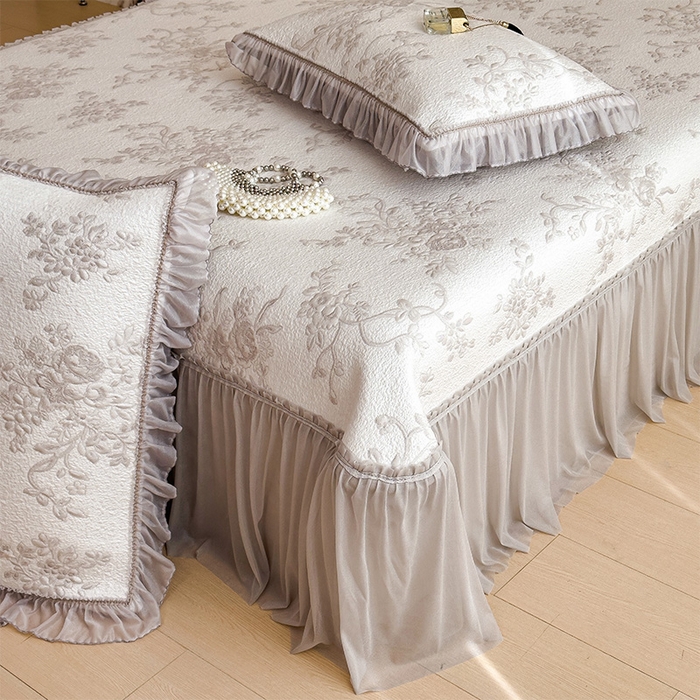 91家纺网 家纺一手货源 找家纺 莱家富 2026新款A类母婴级法式风冰豆豆凉席夏天冰丝席夏季可机洗家用软席床裙款 思琳娜-豆咖