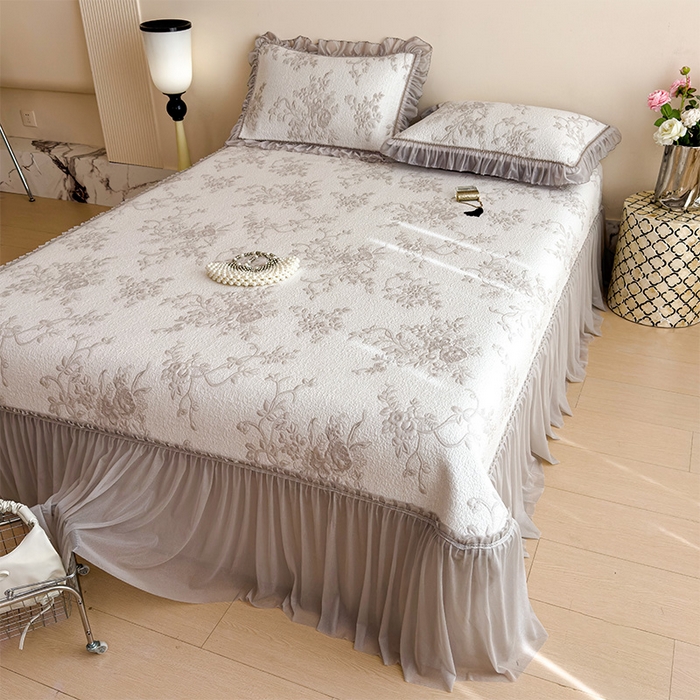 91家纺网 家纺一手货源 找家纺 莱家富 2026新款A类母婴级法式风冰豆豆凉席夏天冰丝席夏季可机洗家用软席床裙款 思琳娜-豆咖