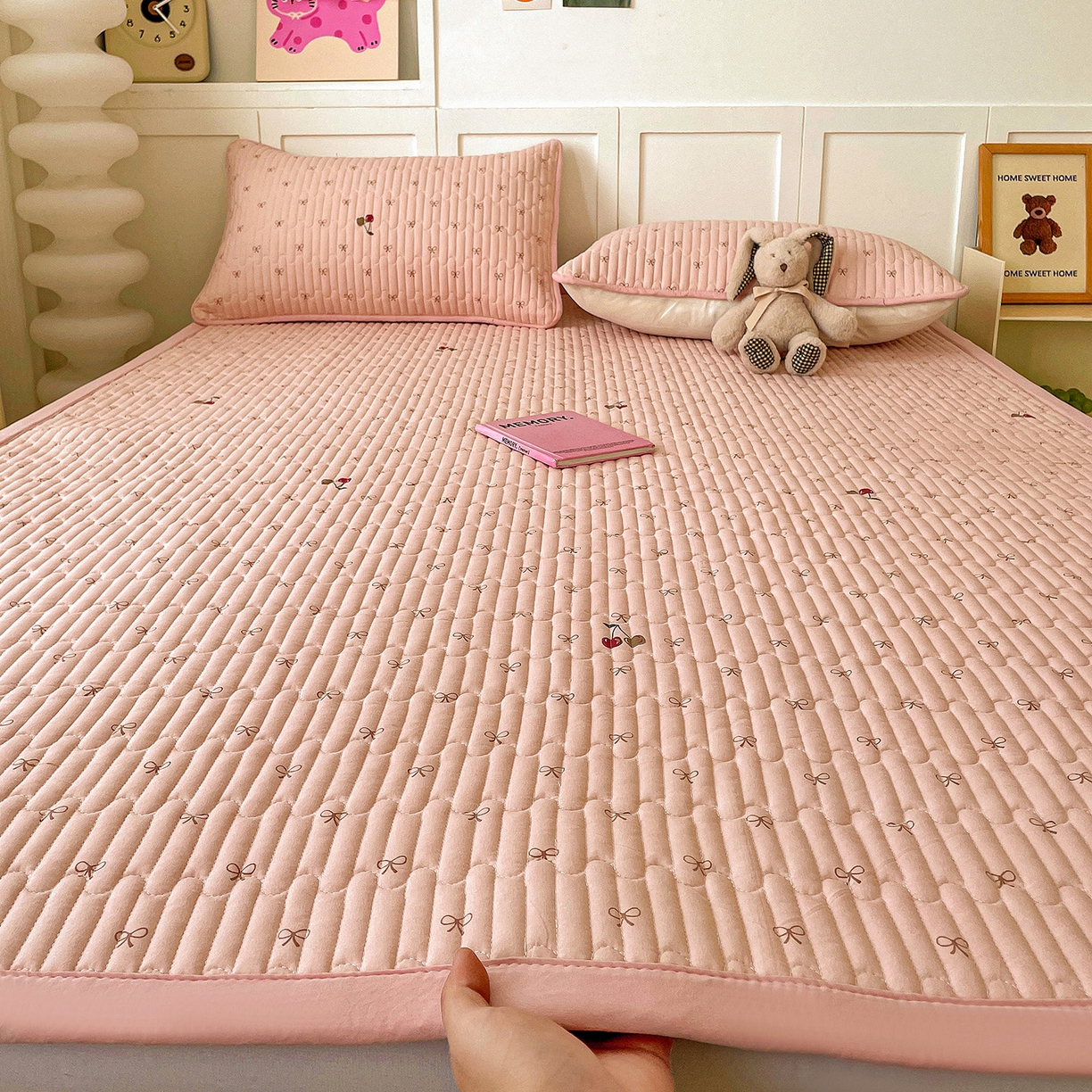 纽缦家纺 2026新款A类105g仿棉古法水洗棉床垫 梦樱粉