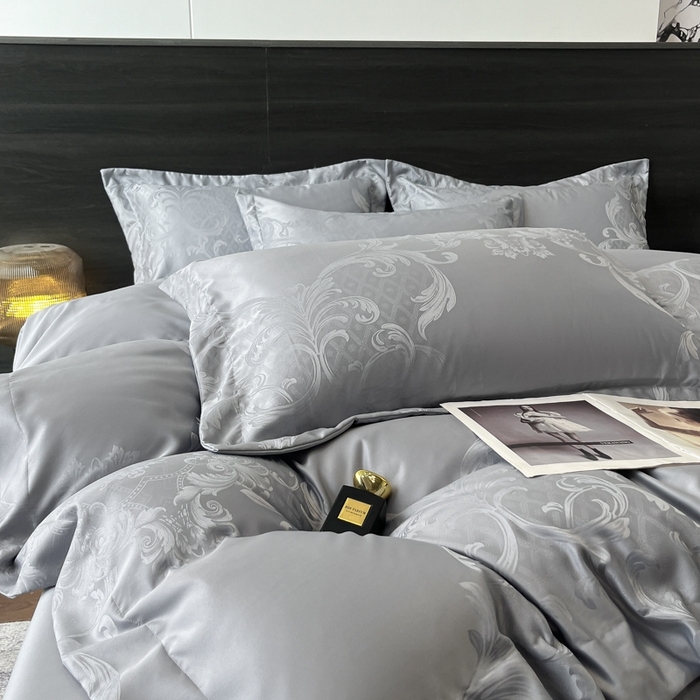 91家纺网 家纺一手货源 找家纺 金牛座家纺 2026春夏新款高精密大花位贡缎提花四件套-赫拉 赫拉-高级灰