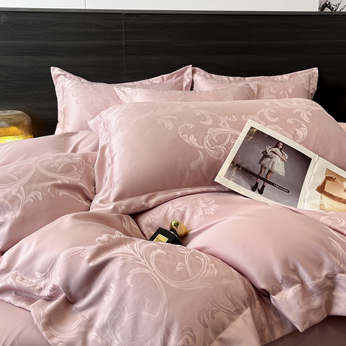 91家纺网 家纺一手货源 找家纺 金牛座家纺 2026春夏新款高精密大花位贡缎提花四件套-赫拉 赫拉-浅豆沙