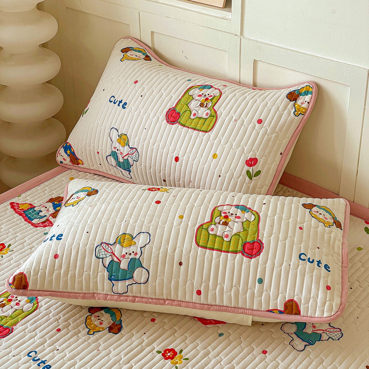 91家纺网 家纺一手货源 找家纺 纽缦家纺 2026新款A类105g仿棉古法水洗棉床垫 心愿狗