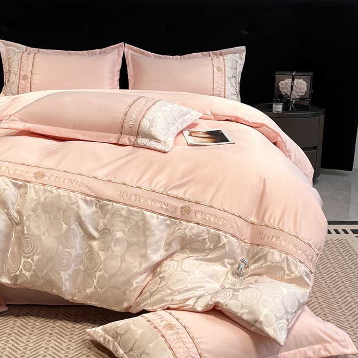 91家纺网 家纺一手货源 找家纺 （总）金牛座家纺 2026春夏新款细斜纹贡缎亮丝提花重工刺绣四件套-爱恋