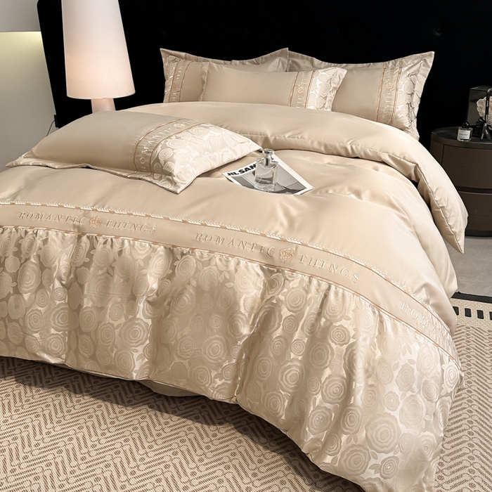 91家纺网 家纺一手货源 找家纺 金牛座家纺 2026春夏新款细斜纹贡缎亮丝提花重工刺绣四件套-爱恋 爱恋-香槟