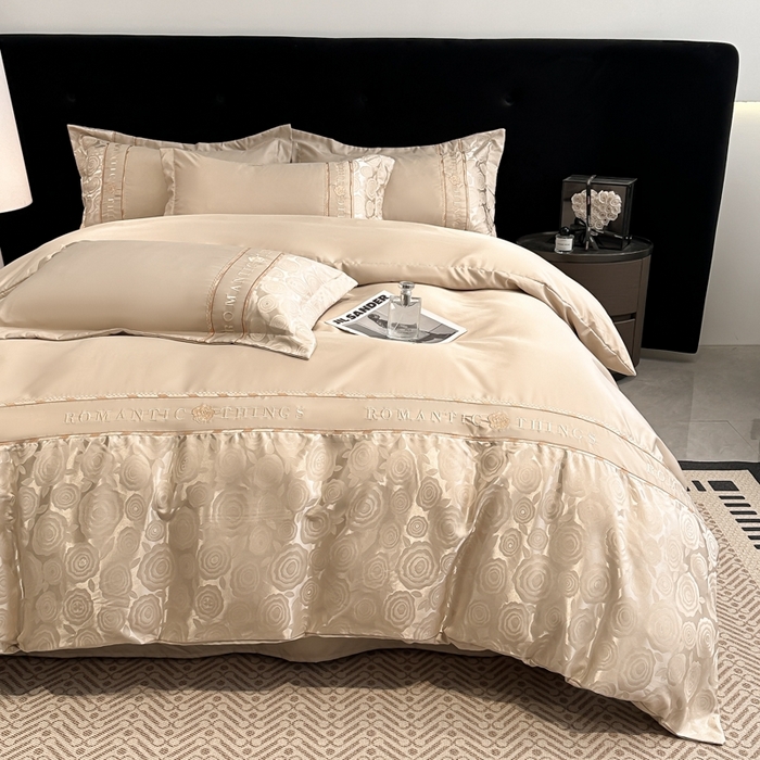 91家纺网 家纺一手货源 找家纺 金牛座家纺 2026春夏新款细斜纹贡缎亮丝提花重工刺绣四件套-爱恋 爱恋-香槟