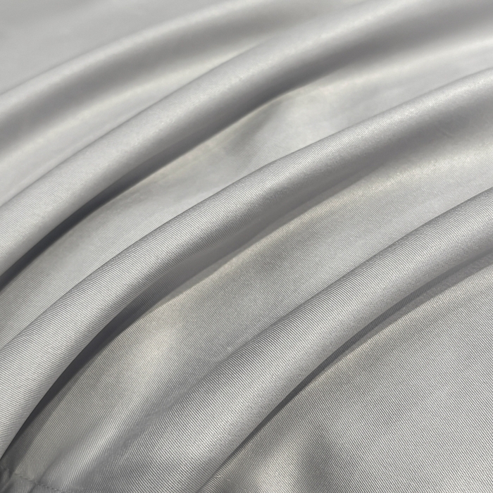 91家纺网 家纺一手货源 找家纺 金牛座家纺 2026春夏新款细斜纹贡缎亮丝提花重工刺绣四件套-爱恋 爱恋-灰