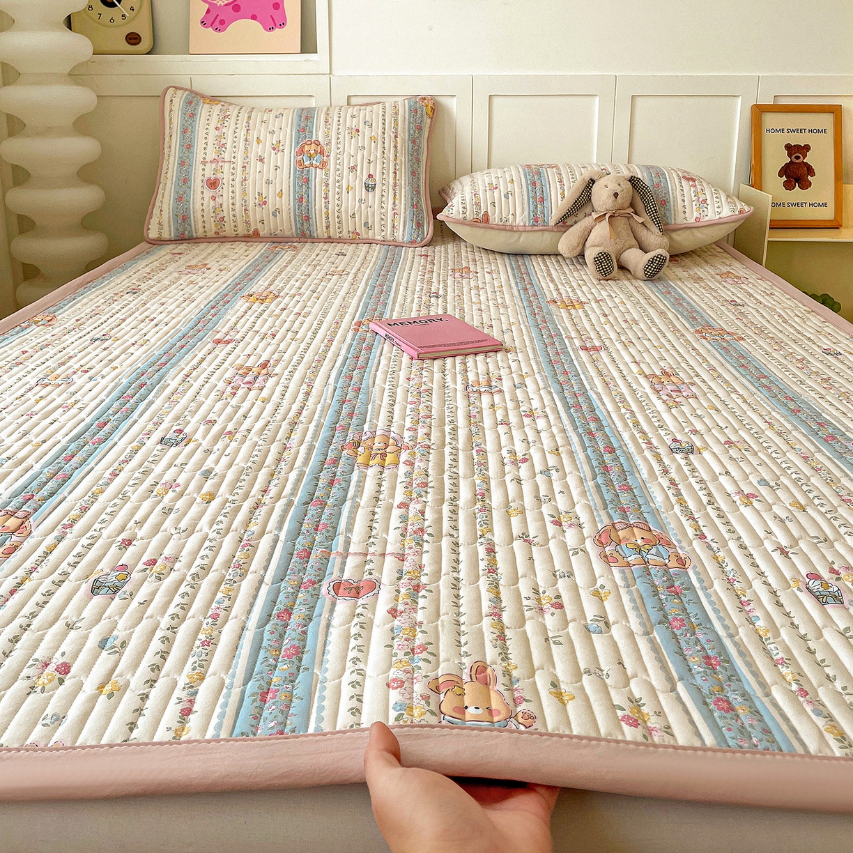 纽缦家纺 2026新款A类105g仿棉古法水洗棉床垫 幸运狗