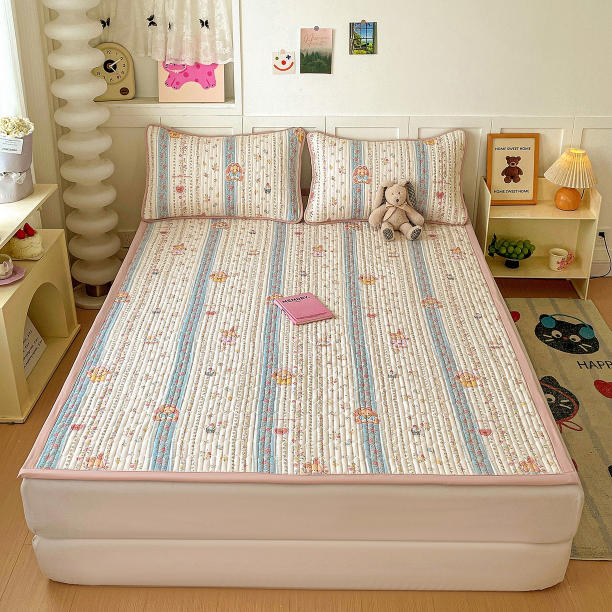 91家纺网 家纺一手货源 找家纺 纽缦家纺 2026新款A类105g仿棉古法水洗棉床垫 幸运狗