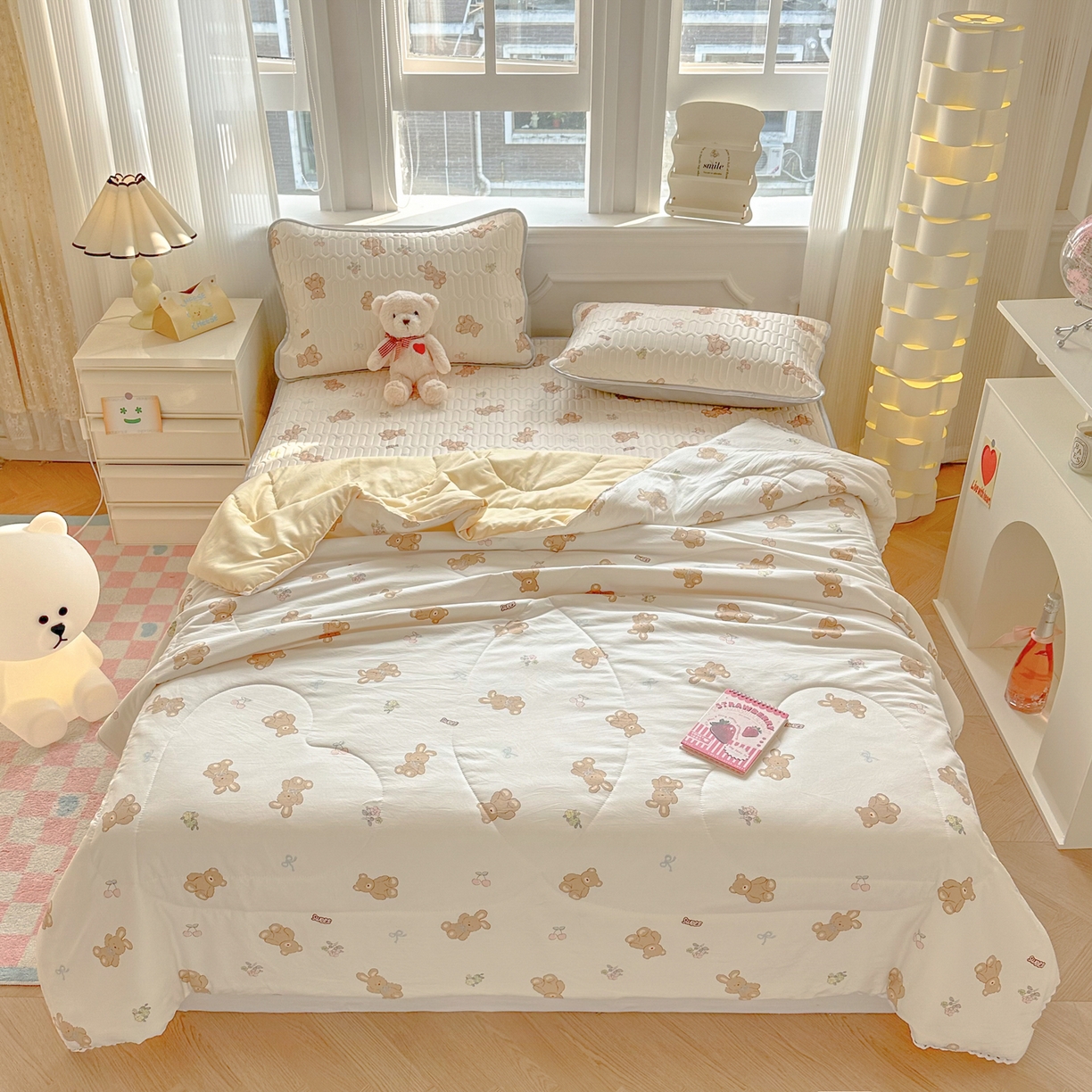 91家纺网 家纺一手货源 找家纺 慕尚家纺 2026新款乳胶凉席夏被空调被夏凉被套装组合 宝贝小熊