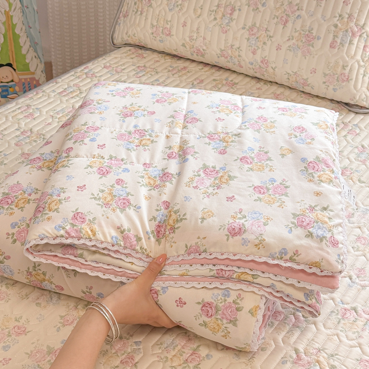 91家纺网 家纺一手货源 找家纺 慕尚家纺 2026新款乳胶凉席夏被空调被夏凉被套装组合 繁花