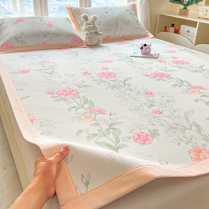 91家纺网 家纺一手货源 找家纺 （总）莱家富 2026新款夏季花卉冰丝床裙席单件夏天冰豆豆A类可机洗学生宿舍空调软席