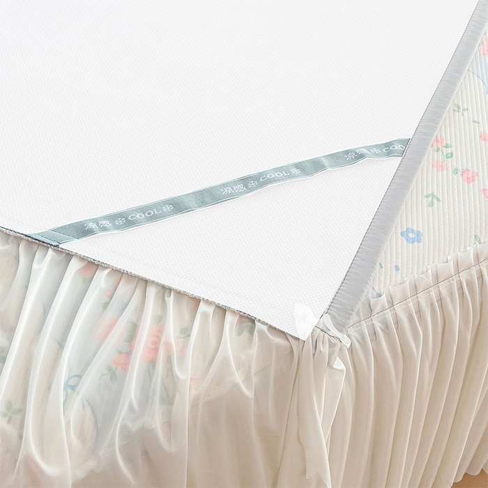 91家纺网 家纺一手货源 找家纺 莱家富 2026新款夏季花卉冰丝床裙席单件夏天冰豆豆A类可机洗学生宿舍空调软席 印花床裙席-花知晓