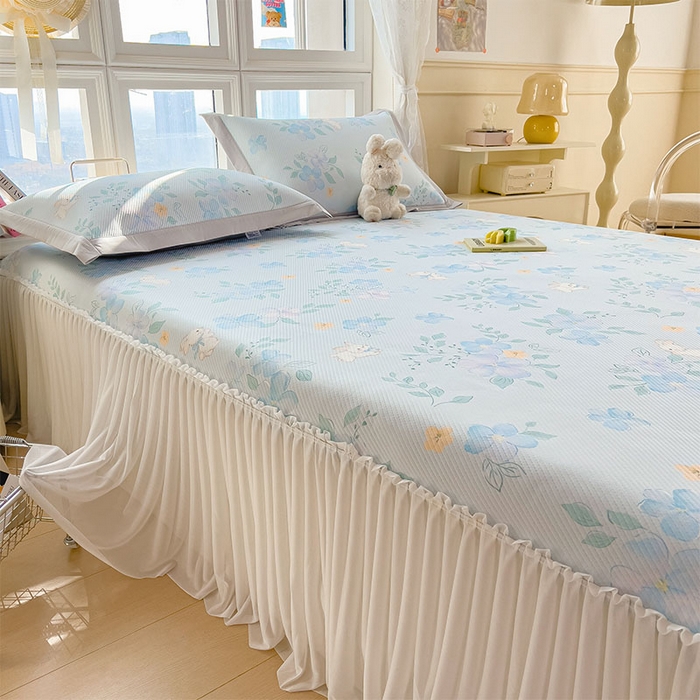 91家纺网 家纺一手货源 找家纺 莱家富 2026新款夏季花卉冰丝床裙席单件夏天冰豆豆A类可机洗学生宿舍空调软席 印花床裙席-春漫庭