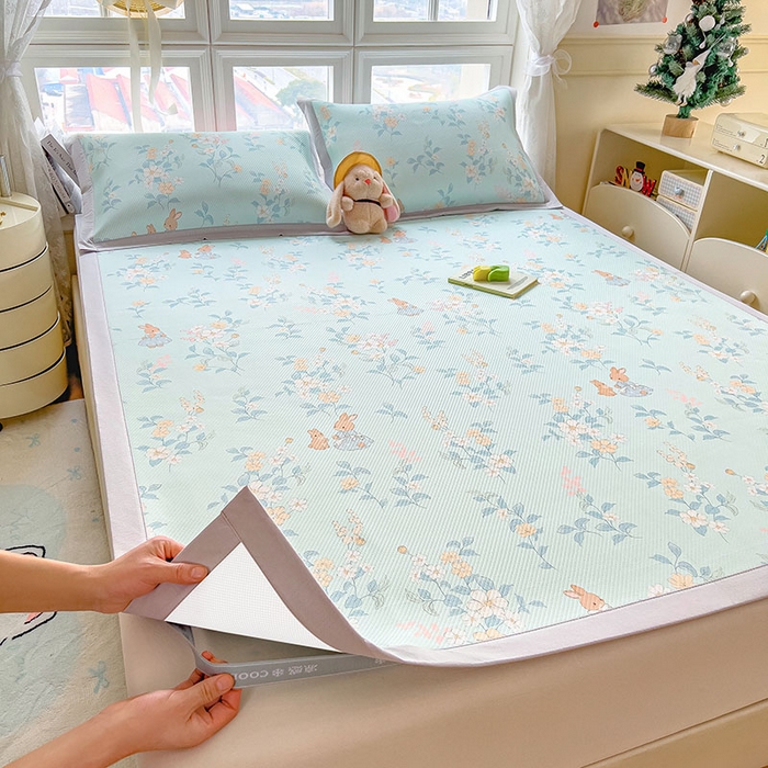 91家纺网 家纺一手货源 找家纺 莱家富 2026新款夏季花卉冰丝床裙席单件夏天冰豆豆A类可机洗学生宿舍空调软席 印花斜纹凉席-丛林小兔