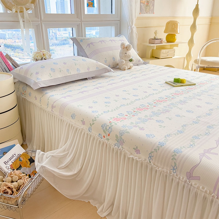 91家纺网 家纺一手货源 找家纺 莱家富 2026新款夏季花卉冰丝床裙席单件夏天冰豆豆A类可机洗学生宿舍空调软席 印花床裙席-田园之家