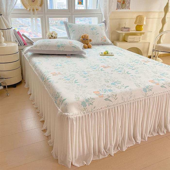 91家纺网 家纺一手货源 找家纺 莱家富 2026新款夏季花卉冰丝床裙席单件夏天冰豆豆A类可机洗学生宿舍空调软席 印花床裙席-丛林小熊