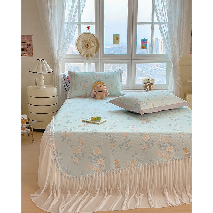 91家纺网 家纺一手货源 找家纺 莱家富 2026新款夏季花卉冰丝床裙席单件夏天冰豆豆A类可机洗学生宿舍空调软席 印花床裙席-丛林小兔