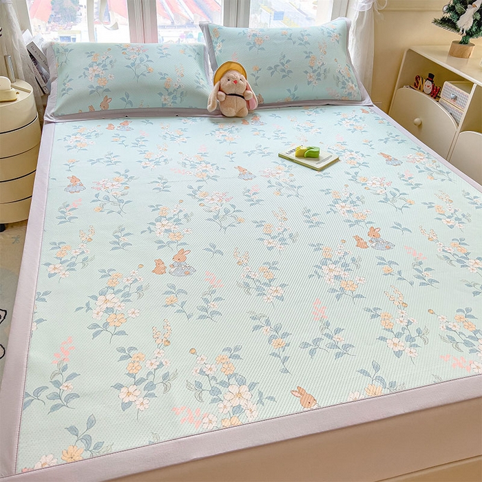 91家纺网 家纺一手货源 找家纺 莱家富 2026新款夏季花卉冰丝床裙席单件夏天冰豆豆A类可机洗学生宿舍空调软席 印花斜纹凉席-丛林小兔