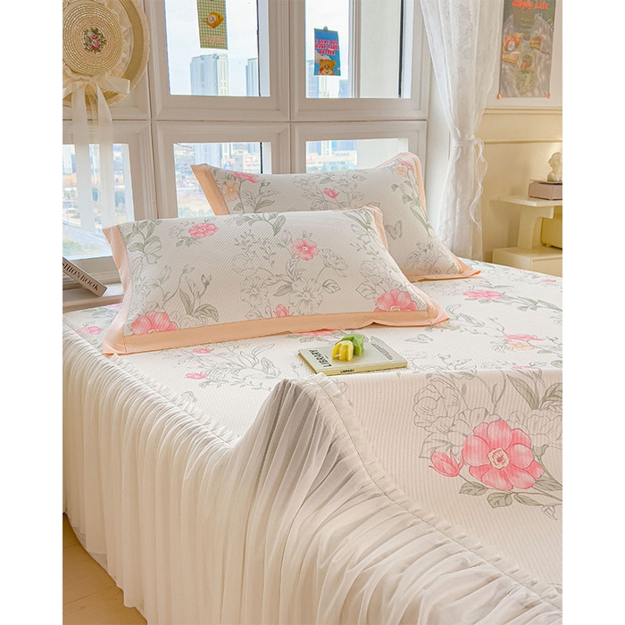 91家纺网 家纺一手货源 找家纺 莱家富 2026新款夏季花卉冰丝床裙席单件夏天冰豆豆A类可机洗学生宿舍空调软席 印花床裙席-牡丹粉