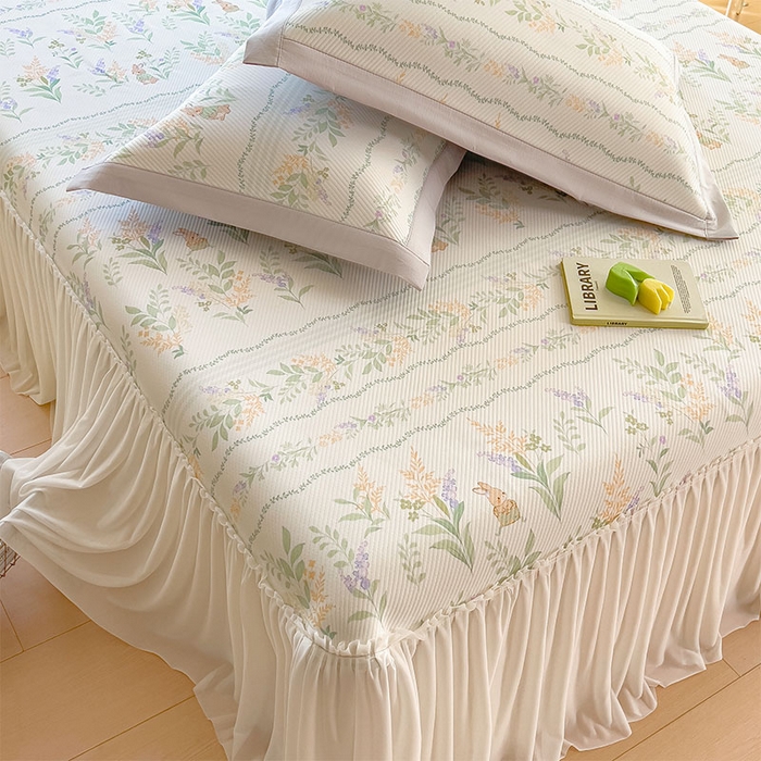 91家纺网 家纺一手货源 找家纺 莱家富 2026新款夏季花卉冰丝床裙席单件夏天冰豆豆A类可机洗学生宿舍空调软席 印花床裙席-洛克庄园