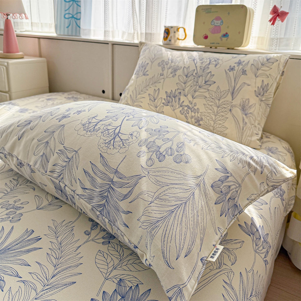 91家纺网 家纺一手货源 找家纺 名兮家居 2026春夏新款A类全棉纯棉老粗布床笠 床笠单件 繁花-蓝