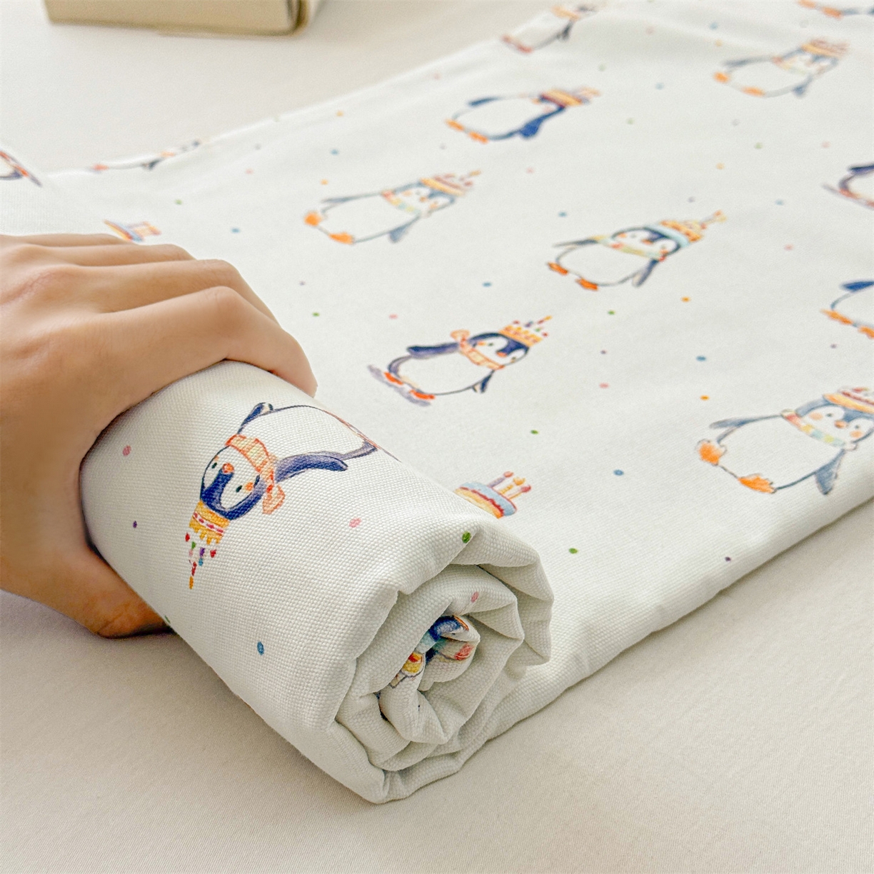 91家纺网 家纺一手货源 找家纺 名兮家居 2026春夏新款A类全棉纯棉老粗布床笠 床笠单件 帽帽企鹅