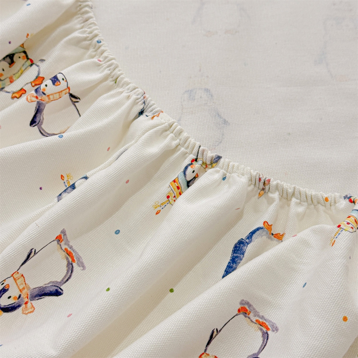 91家纺网 家纺一手货源 找家纺 名兮家居 2026春夏新款A类全棉纯棉老粗布床笠 床笠单件 帽帽企鹅