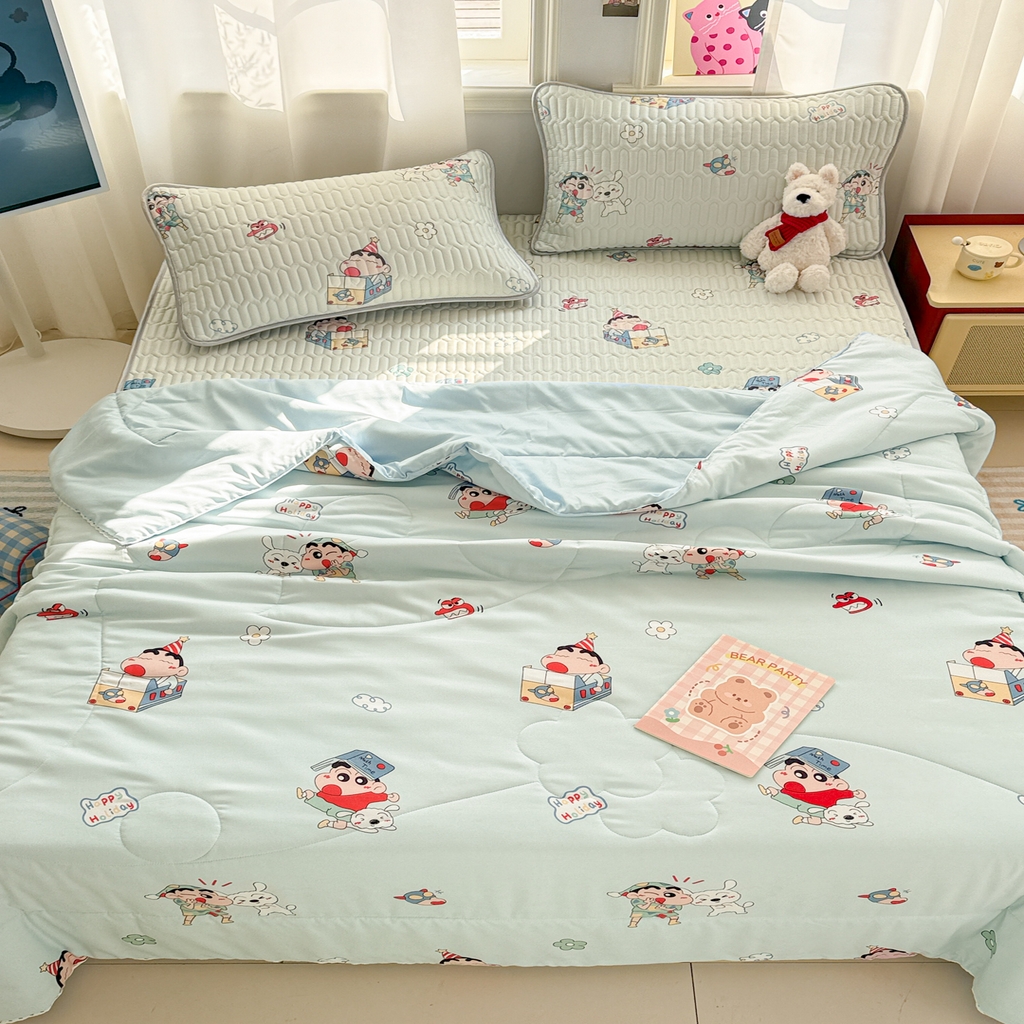 91家纺网 家纺一手货源 找家纺 慕尚家纺 2026新款乳胶凉席夏被空调被夏凉被套装组合 蜡笔小新