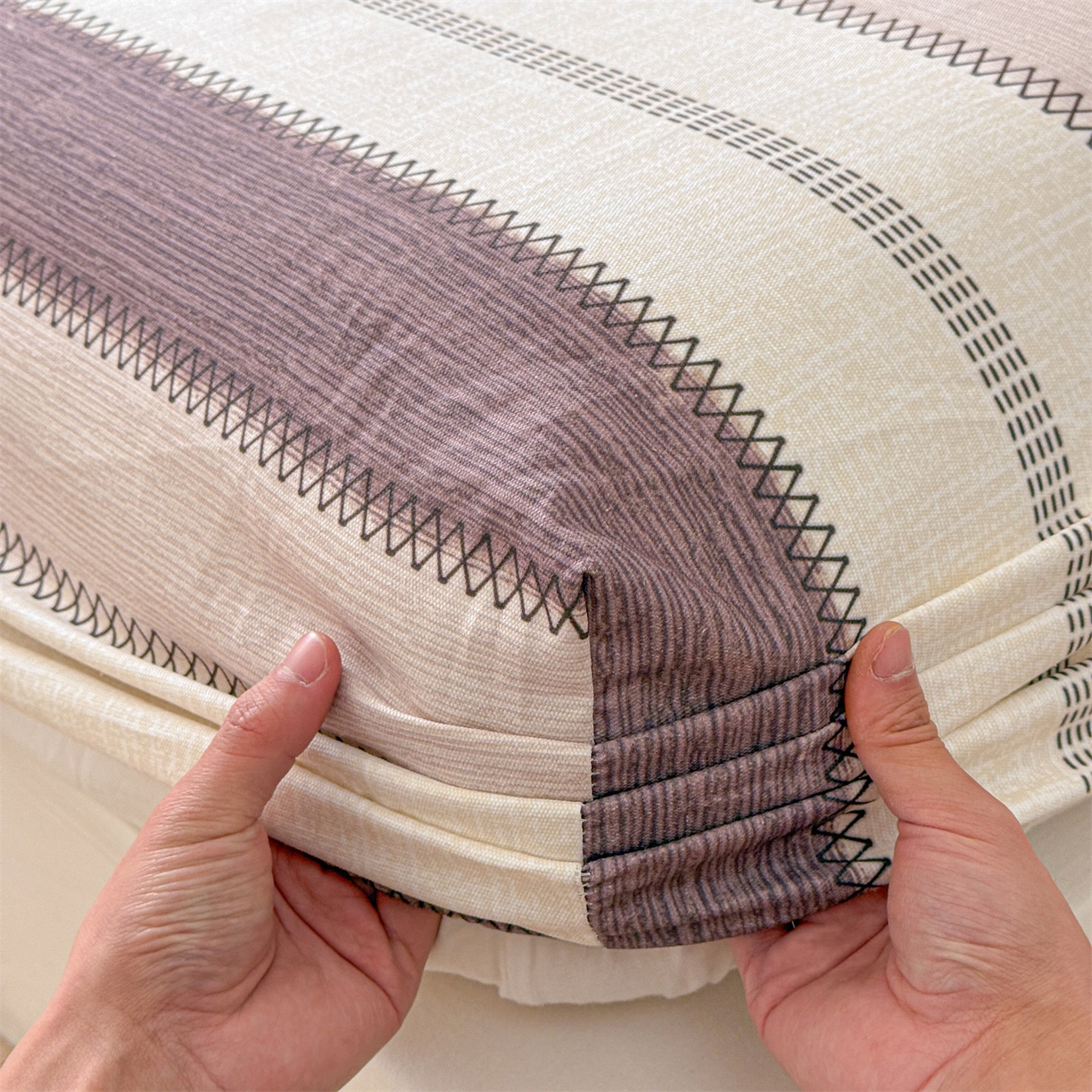 91家纺网 家纺一手货源 找家纺 名兮家居 2026春夏新款A类全棉纯棉老粗布床笠 床笠单件 竖条咖