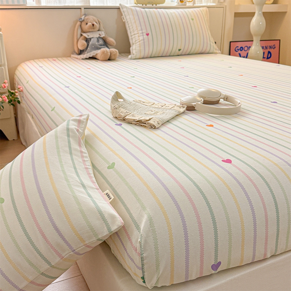 91家纺网 家纺一手货源 找家纺 名兮家居 2026春夏新款A类全棉纯棉老粗布床笠 床笠单件 竖条小爱心