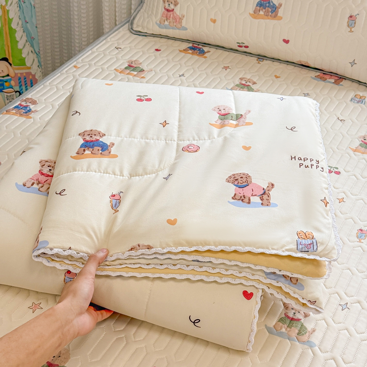 91家纺网 家纺一手货源 找家纺 慕尚家纺 2026新款乳胶凉席夏被空调被夏凉被套装组合 魔法小狗