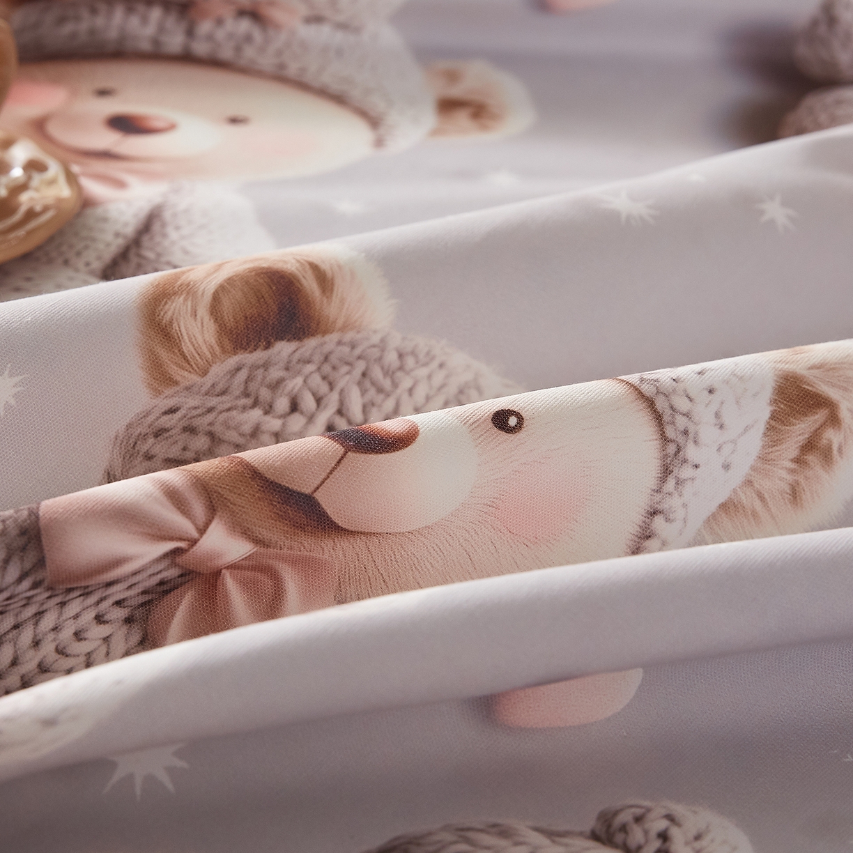 91家纺网 家纺一手货源 找家纺 奇丝雅 2026新款数码印花5D加厚老粗布床单单件双人家用特厚被单三件套学生宿舍床单凉席 哈尼熊